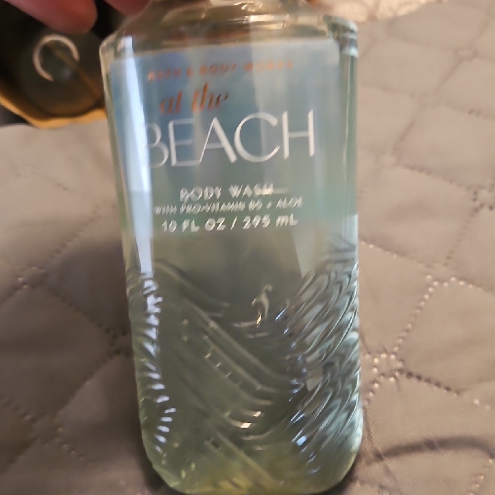 Bath & Body Works At the Beach Body Wash - Aqua